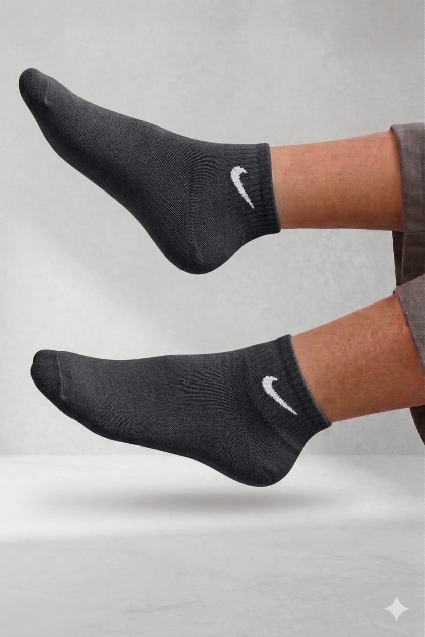 Latest Half Socks - Image 2